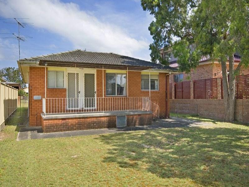 27 Bangalow Street, Ettalong Beach NSW 2257