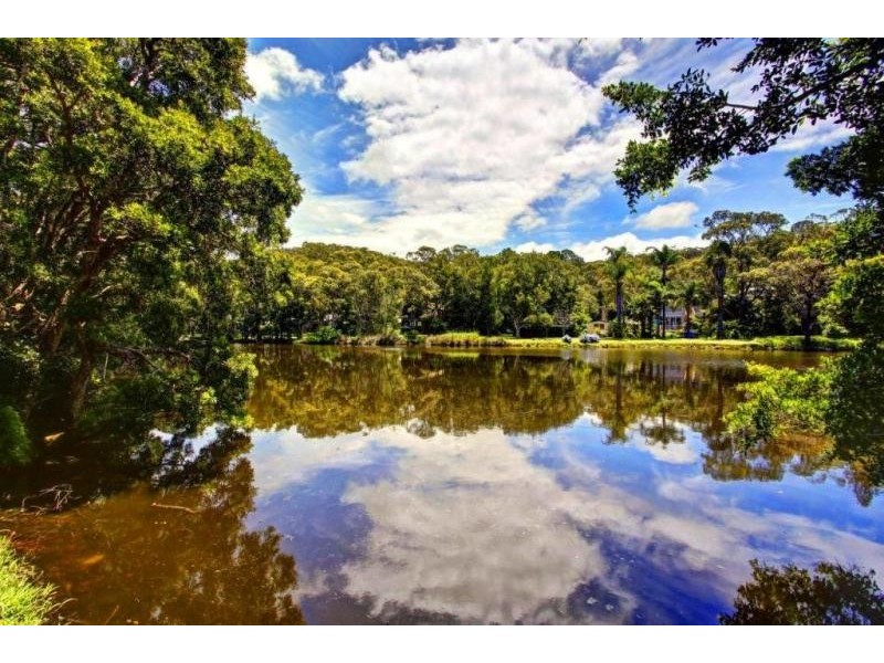 33 Coral Crescent, Pearl Beach NSW 2256