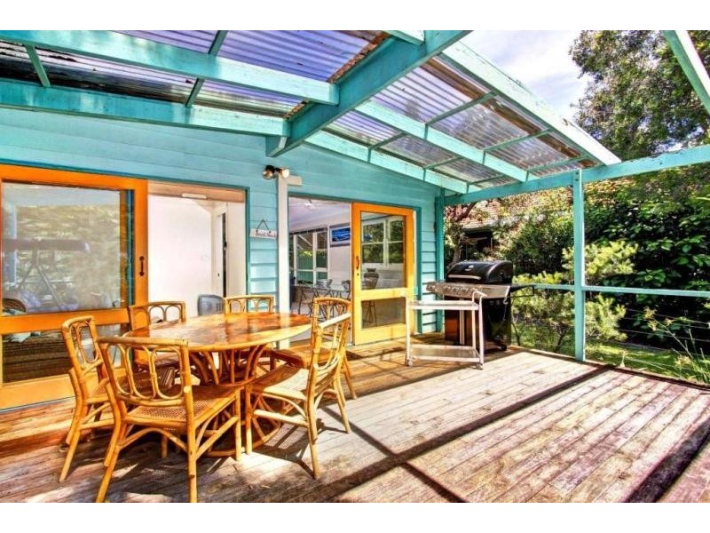 33 Coral Crescent, Pearl Beach NSW 2256