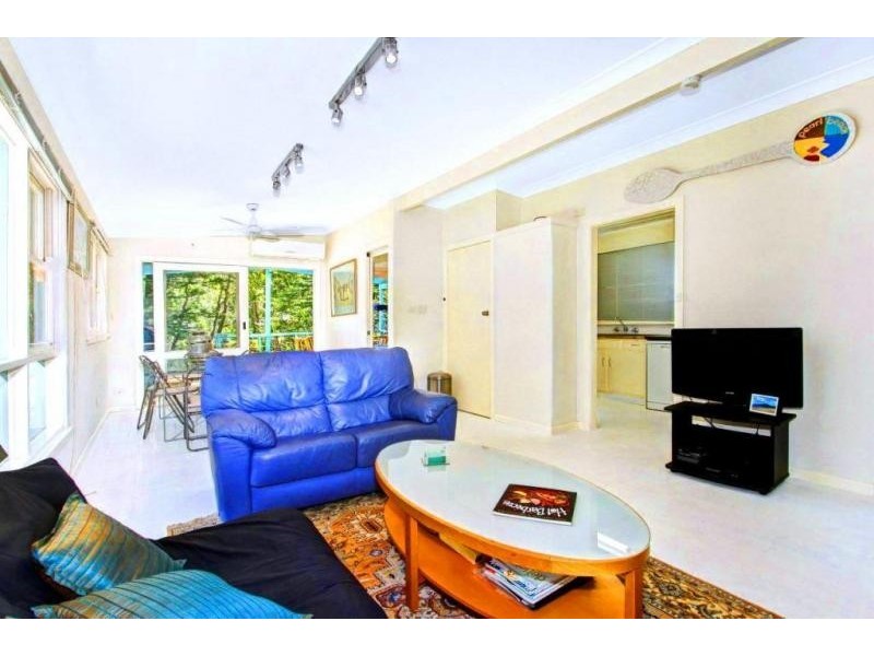 33 Coral Crescent, Pearl Beach NSW 2256