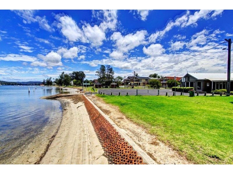1 Restella Ave, Davistown NSW 2251