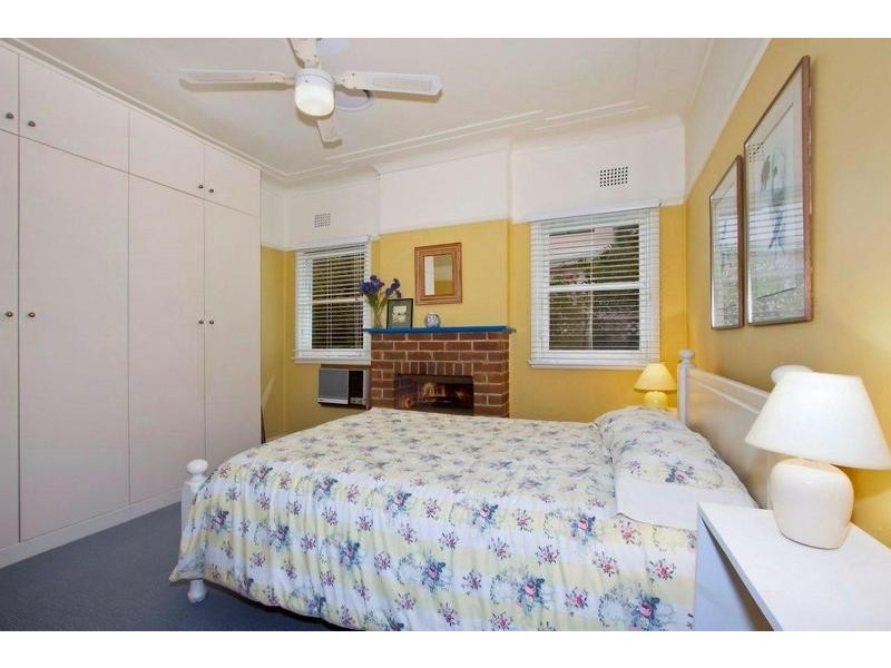 3 Emerald Avenue, Pearl Beach NSW 2256