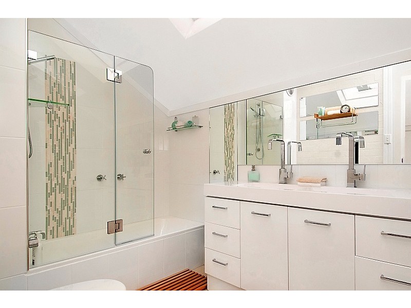 28 Beach Drive, Killcare NSW 2257