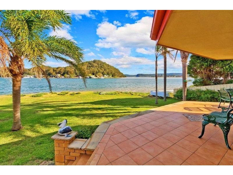 384 Booker Bay Road, Booker Bay NSW 2257
