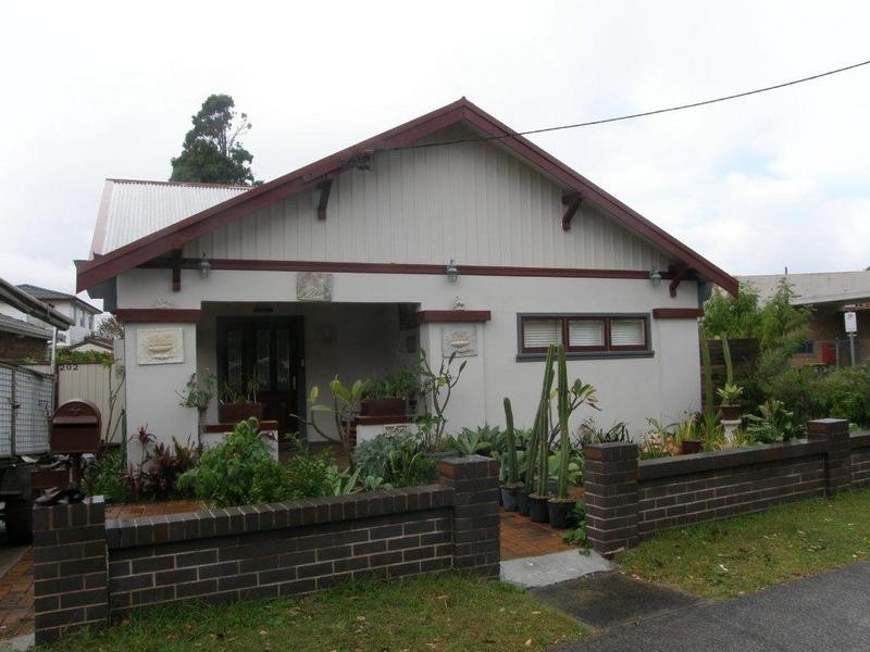 202 Memorial Avenue, Ettalong Beach NSW 2257