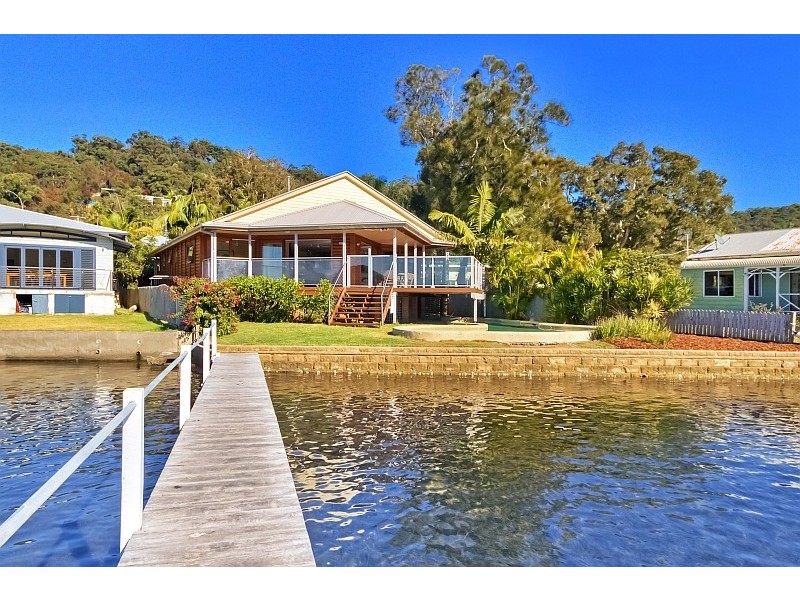 9 Taylor Street, Woy Woy Bay NSW 2256