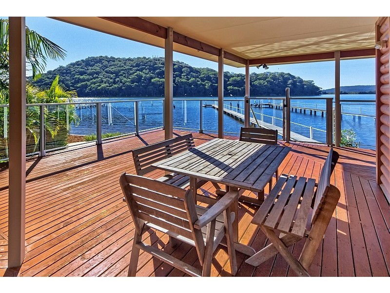 9 Taylor Street, Woy Woy Bay NSW 2256