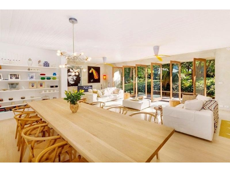 4 Pearl Beach Drive, Pearl Beach NSW 2256