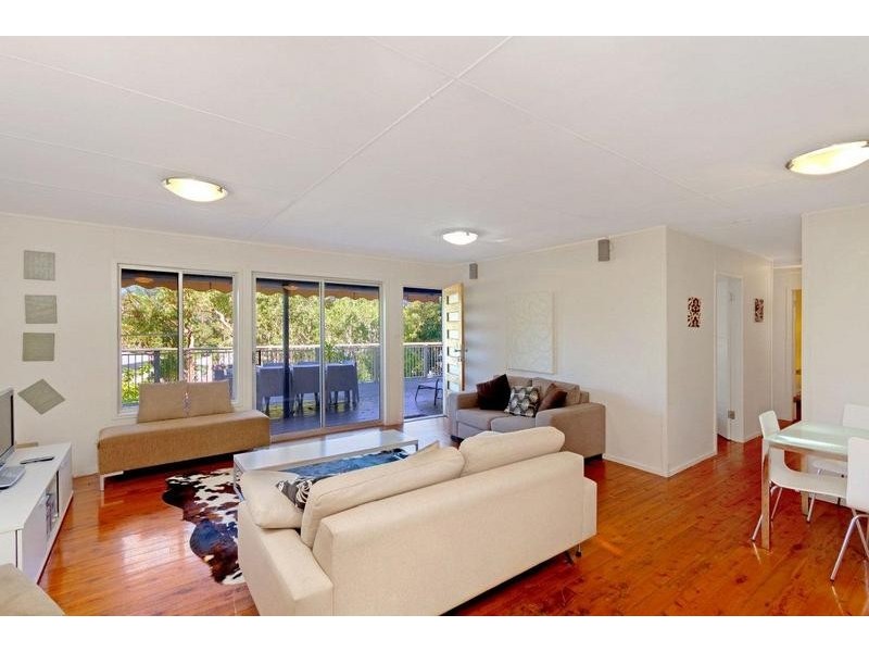 8 Beryl Boulevarde, Pearl Beach NSW 2256