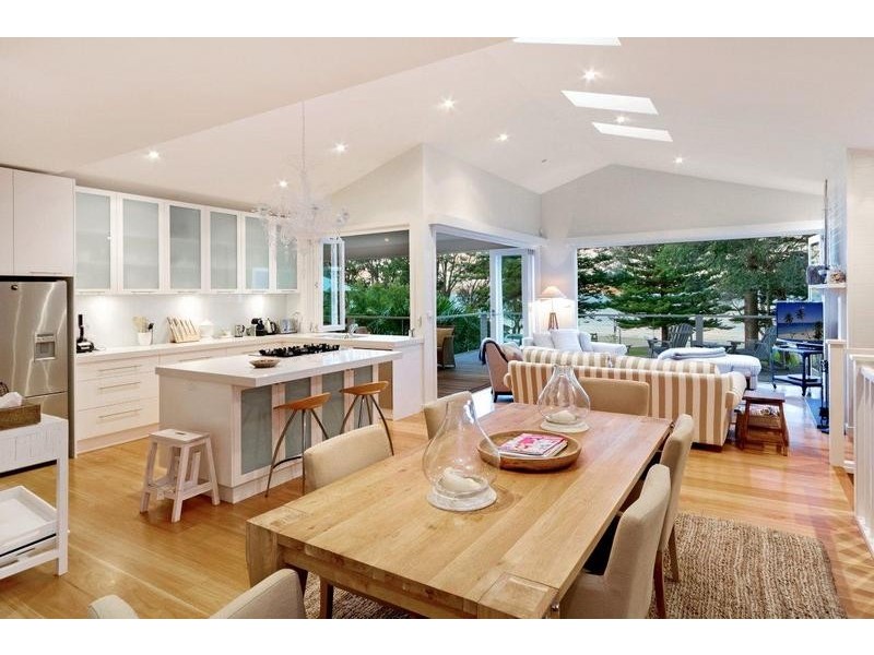 6 Pearl Parade, Pearl Beach NSW 2256