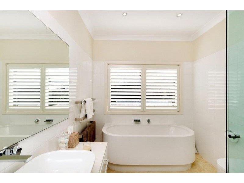 6 Pearl Parade, Pearl Beach NSW 2256