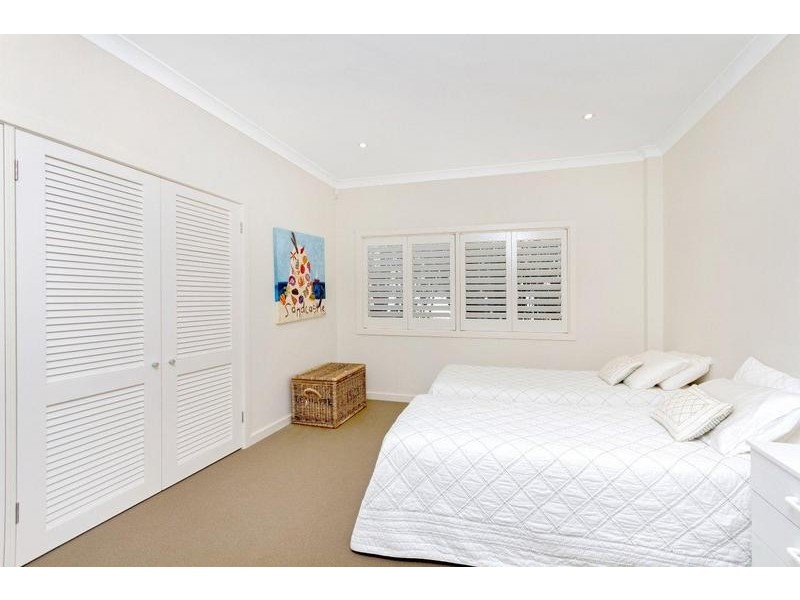 6 Pearl Parade, Pearl Beach NSW 2256