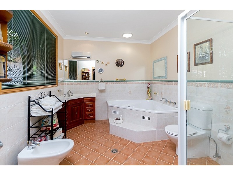 10 Taylor Street, Woy Woy Bay NSW 2256