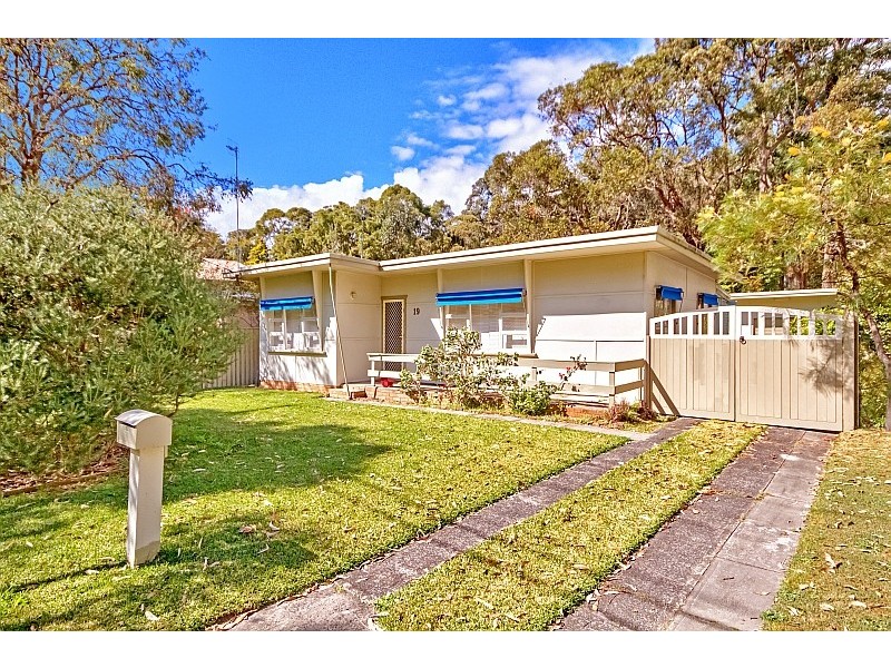 19 Tourmaline Avenue, Pearl Beach NSW 2256