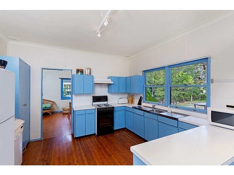 13 Amethyst Avenue, Pearl Beach NSW 2256