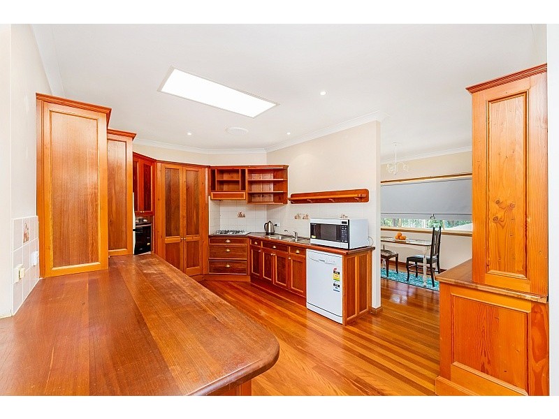 6 Warramunga Close, Woy Woy NSW 2256
