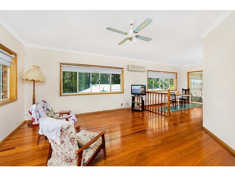 6 Warramunga Close, Woy Woy NSW 2256