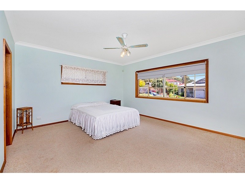 6 Warramunga Close, Woy Woy NSW 2256