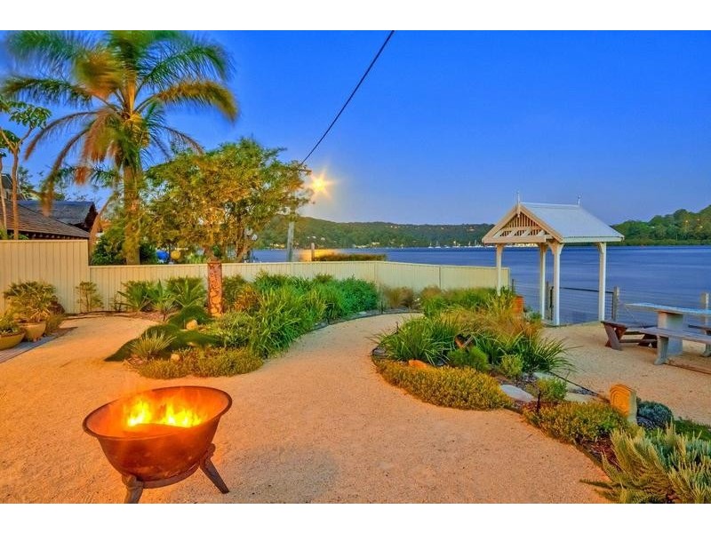 1 Petit Street, Booker Bay NSW 2257