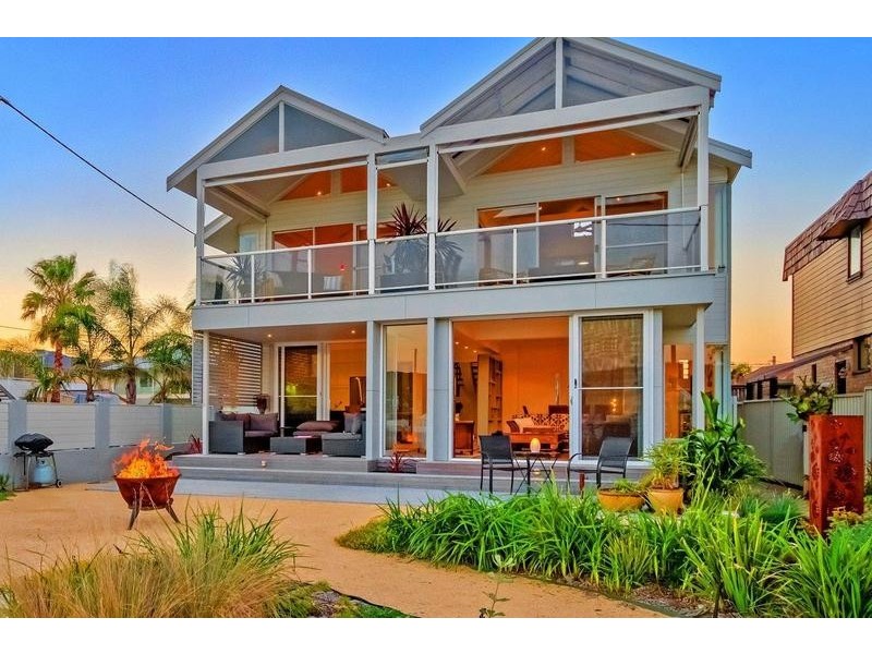 1 Petit Street, Booker Bay NSW 2257