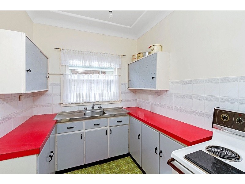 31 Pacific Ave, Ettalong Beach NSW 2257