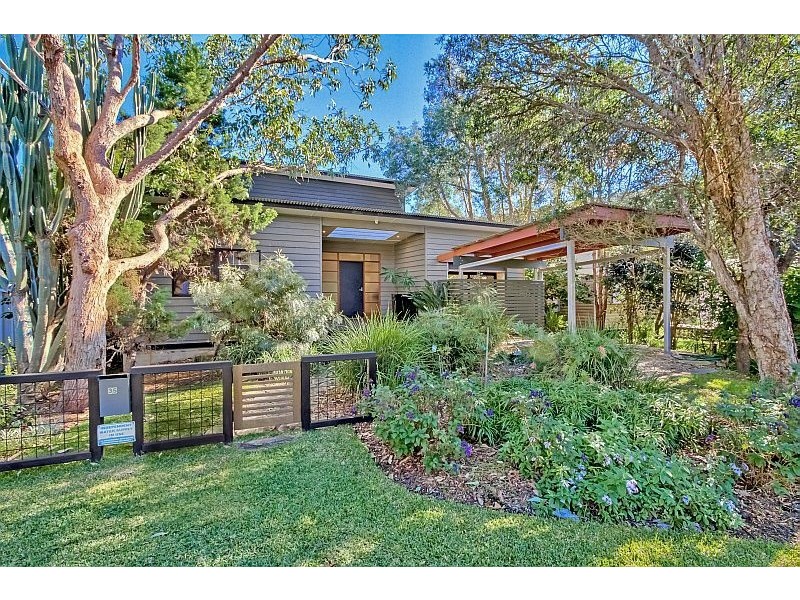 35 Coral Crescent, Pearl Beach NSW 2256