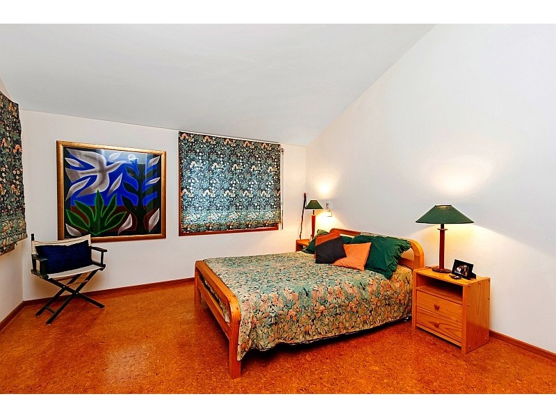 9 Crystal Avenue, Pearl Beach NSW 2256