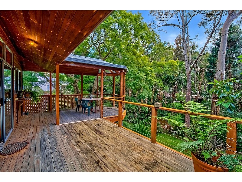 9 Crystal Avenue, Pearl Beach NSW 2256