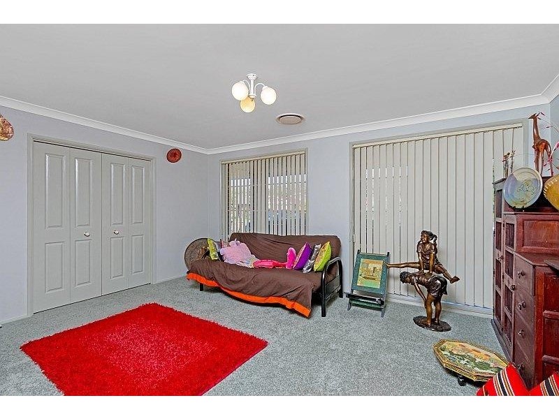 52 Singleton Road, Point Clare NSW 2250