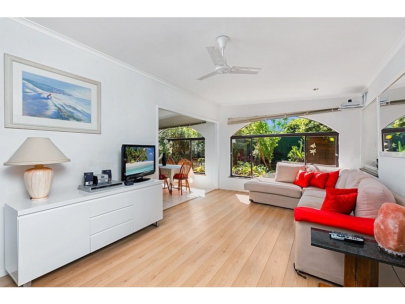 15 Cowper Road, Umina Beach NSW 2257