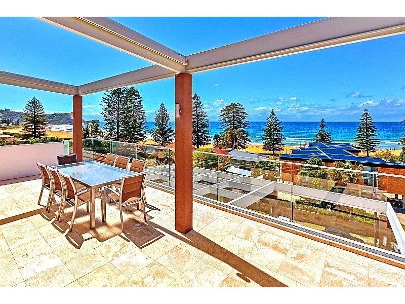 154 Avoca Drive, Avoca Beach NSW 2251