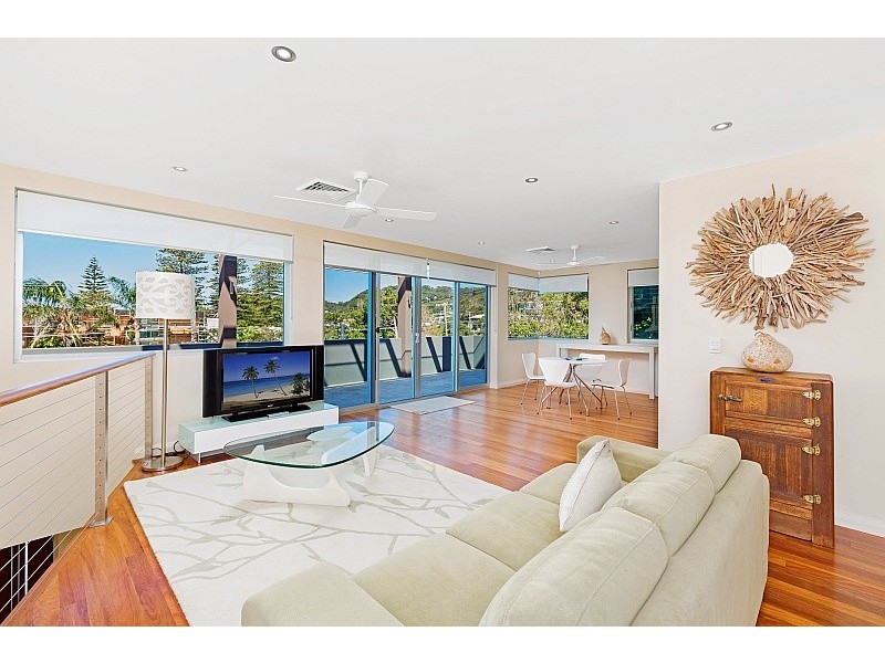 154 Avoca Drive, Avoca Beach NSW 2251