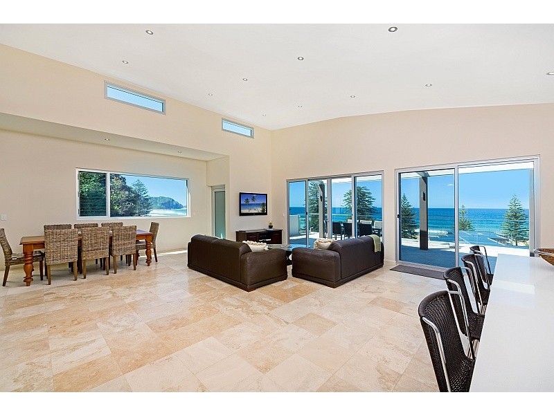 154 Avoca Drive, Avoca Beach NSW 2251