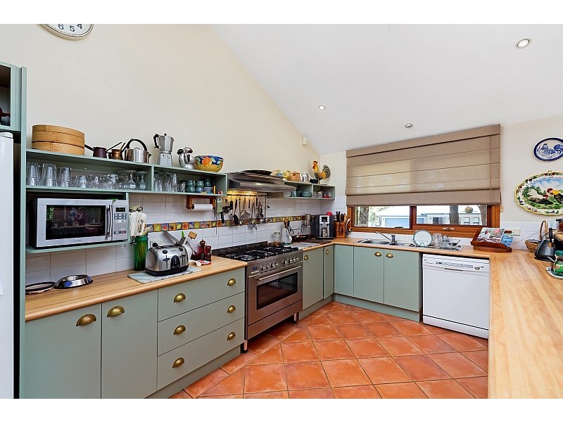 59 Pomona Road, Empire Bay NSW 2257