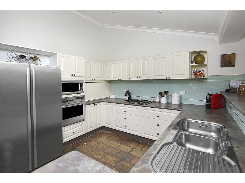 57 Pomona Road, Empire Bay NSW 2257