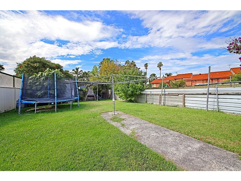 9 Bangalow Street, Ettalong Beach NSW 2257
