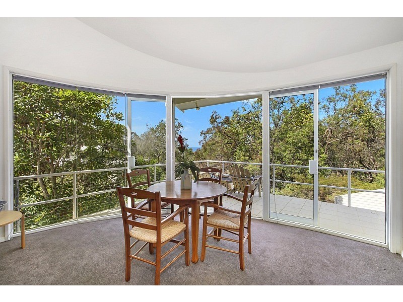 18 Beryl Boulevarde, Pearl Beach NSW 2256