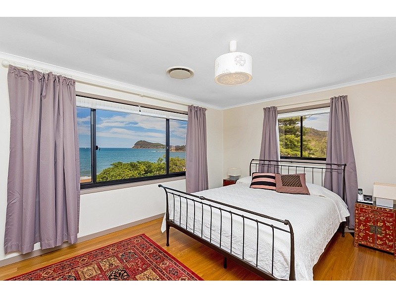 16 Coral Crescent, Pearl Beach NSW 2256