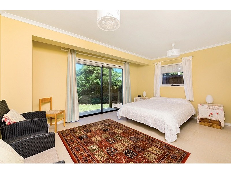 16 Coral Crescent, Pearl Beach NSW 2256