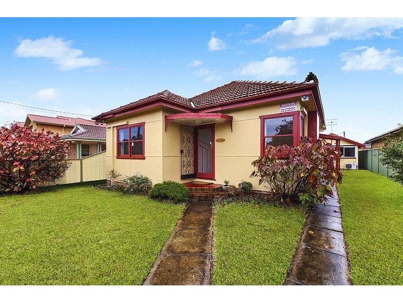 47 Picnic Parade, Ettalong Beach NSW 2257