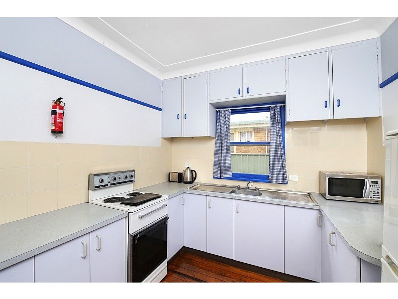 47 Picnic Parade, Ettalong Beach NSW 2257