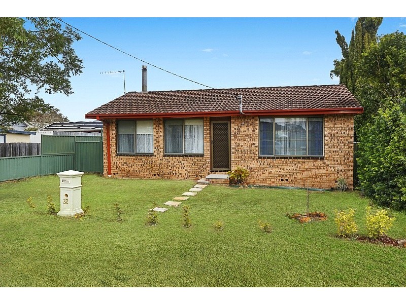 32 Bangalow Street, Ettalong Beach NSW 2257