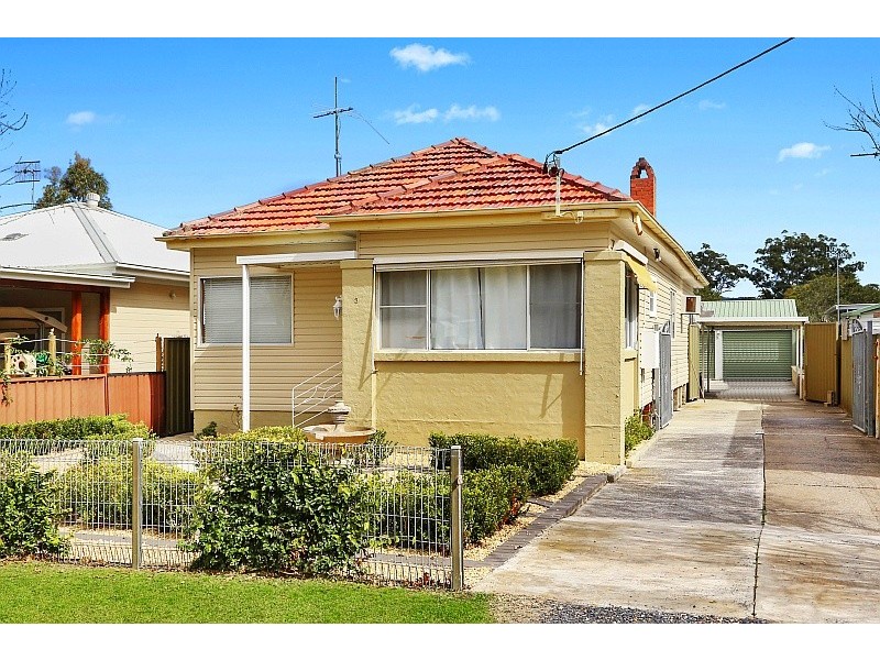 3 Myall Street, Ettalong Beach NSW 2257