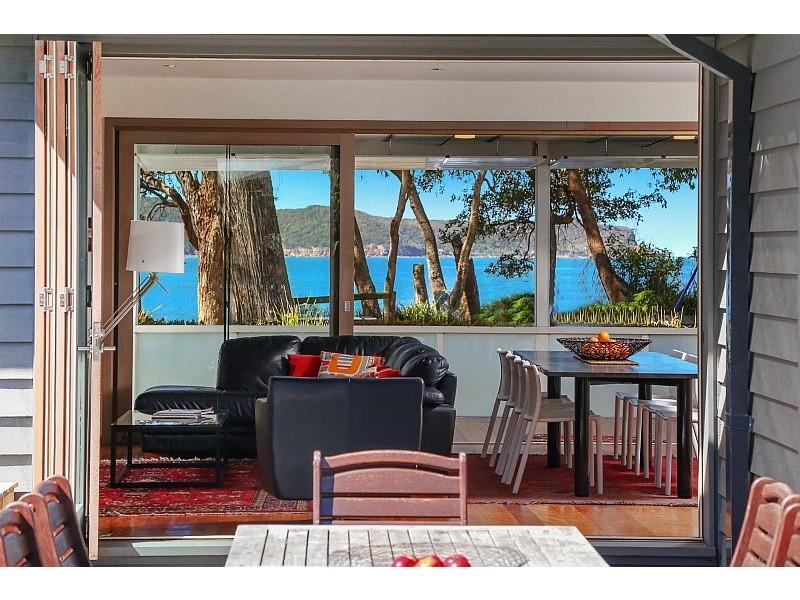 4 Pearl Parade, Pearl Beach NSW 2256
