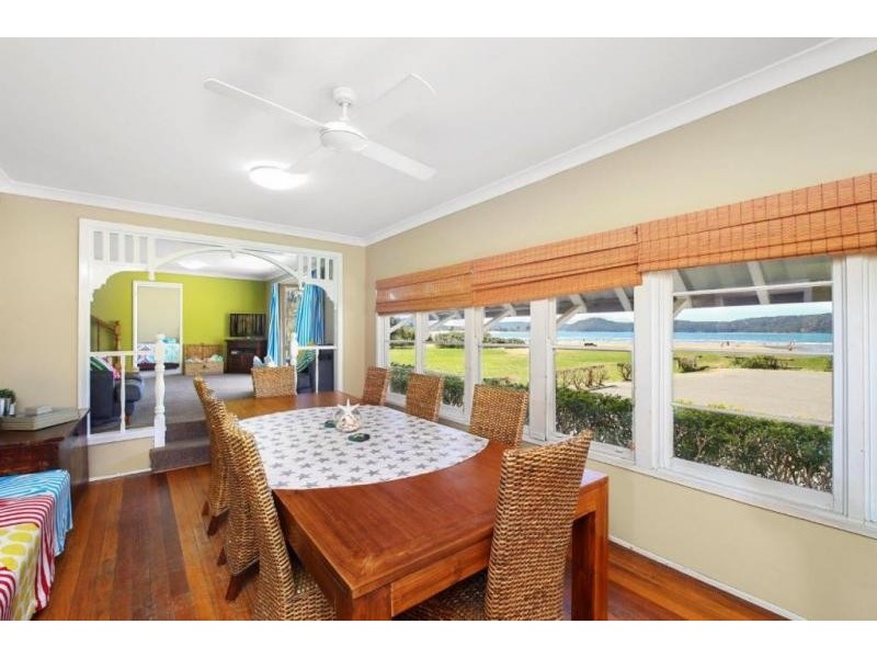 8 Berrima Crescent, Umina Beach NSW 2257