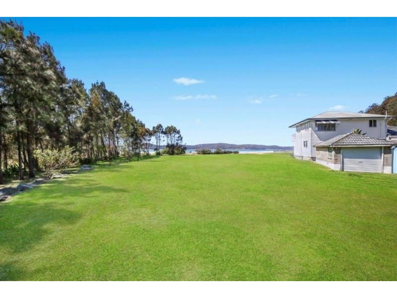 8 Berrima Crescent, Umina Beach NSW 2257