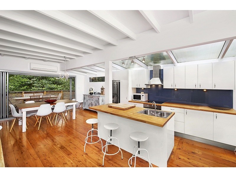 6 Emerald Avenue, Pearl Beach NSW 2256