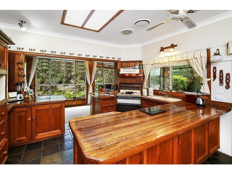 23 Pearl Beach Drive, Pearl Beach NSW 2256