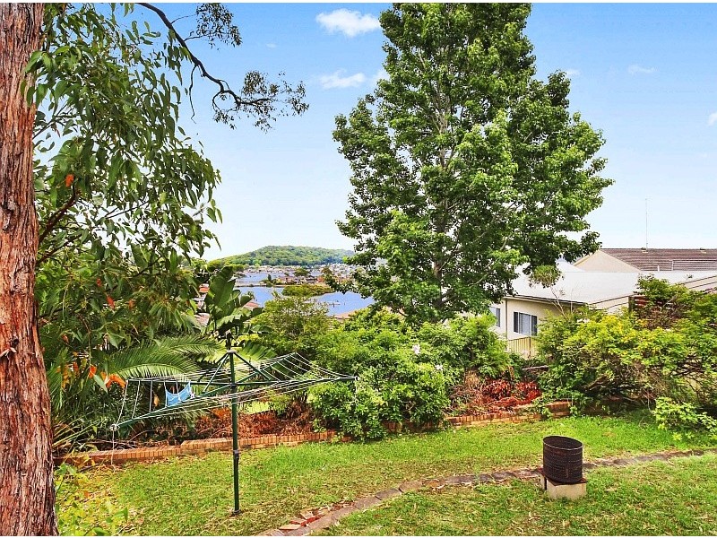 54 Yugari Cresent, Daleys Point NSW 2257