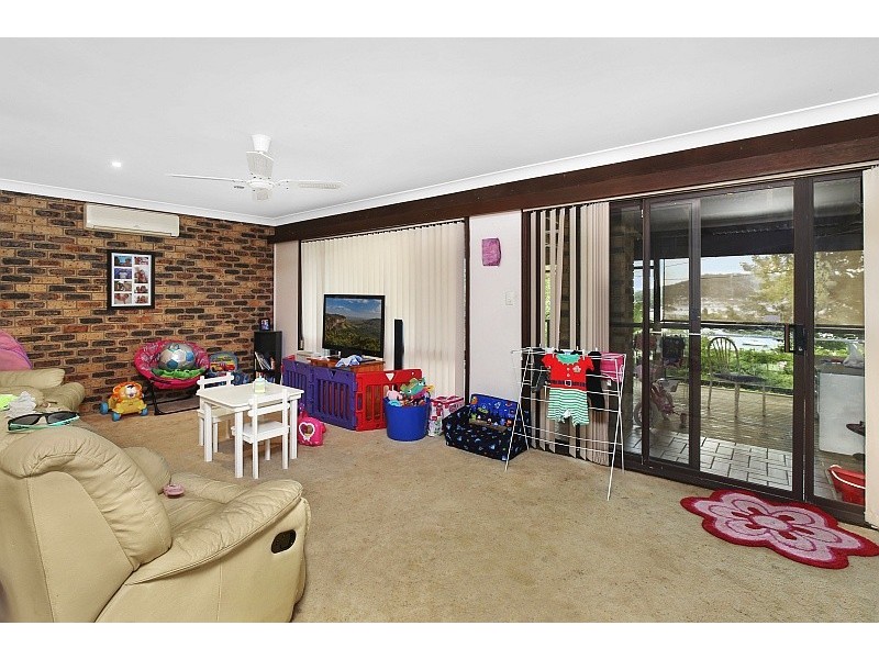 54 Yugari Cresent, Daleys Point NSW 2257